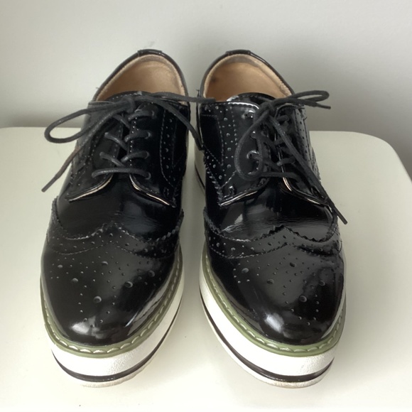 Black Patent Leather Wingtip Oxford Shoes - 7M - Picture 4 of 12